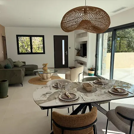 Avec Piscine Privative - Villa